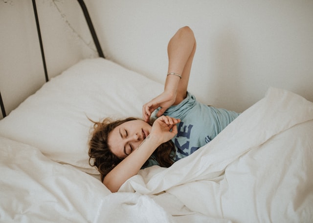 Nuestro suplemento para dormir mejor (sin melatonina)